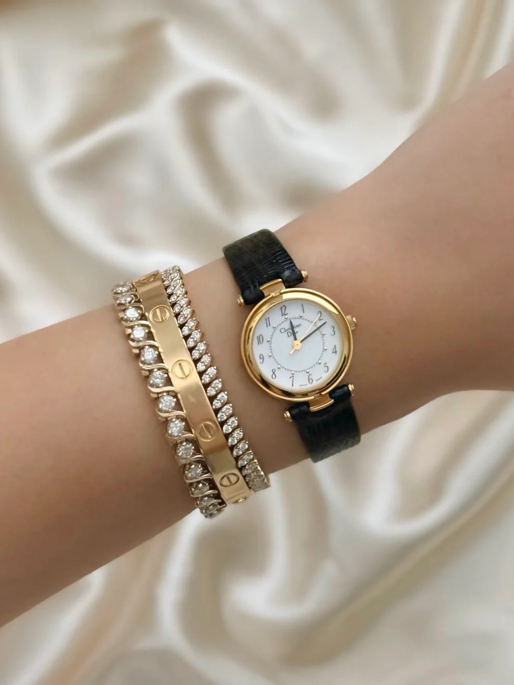 AUTHENTIC VINTAGE DIOR BLACK LEATHER WATCH